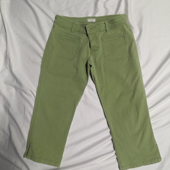 American Eagle Capri Green Denim Size 6 - Picture 1 of 9